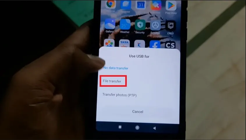 Chọn chế độ truyền tệp USB trên điện thoại để TV có thể đọc video