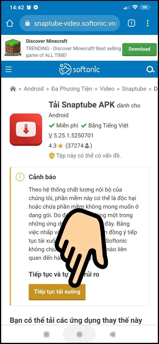 Màn hình điện thoại hiển thị tùy chọn tiếp tục tải xuống file APK của Snaptube, một bước quan trọng để tải video trên facebook bang ung dung snaptube.