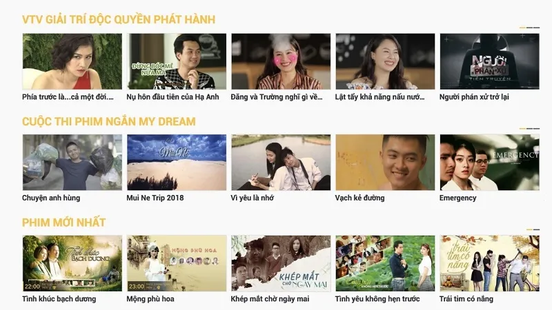 Một người dùng đang duyệt nội dung trên ứng dụng VTV Giải Trí