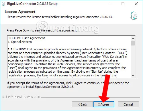 Người dùng đang đồng ý với các điều khoản cài đặt Bigo Live để hoàn tất quá trình cài đặt phần mềm