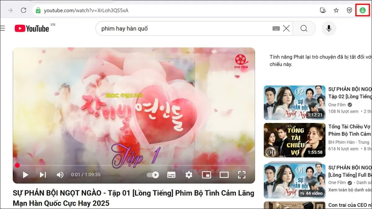 Nhấn biểu tượng tải xuống màu xanh trên Cốc Cốc để chọn định dạng và lưu video về máy tính, một bước trong cách tải video trên web về máy tính.