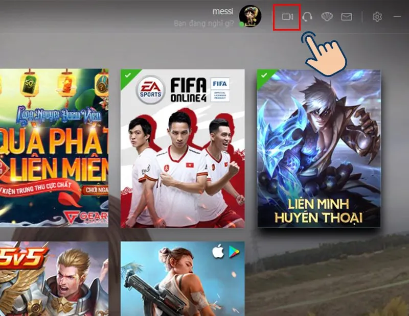 Nút "Garena live" được khoanh tròn trên giao diện ứng dụng Garena