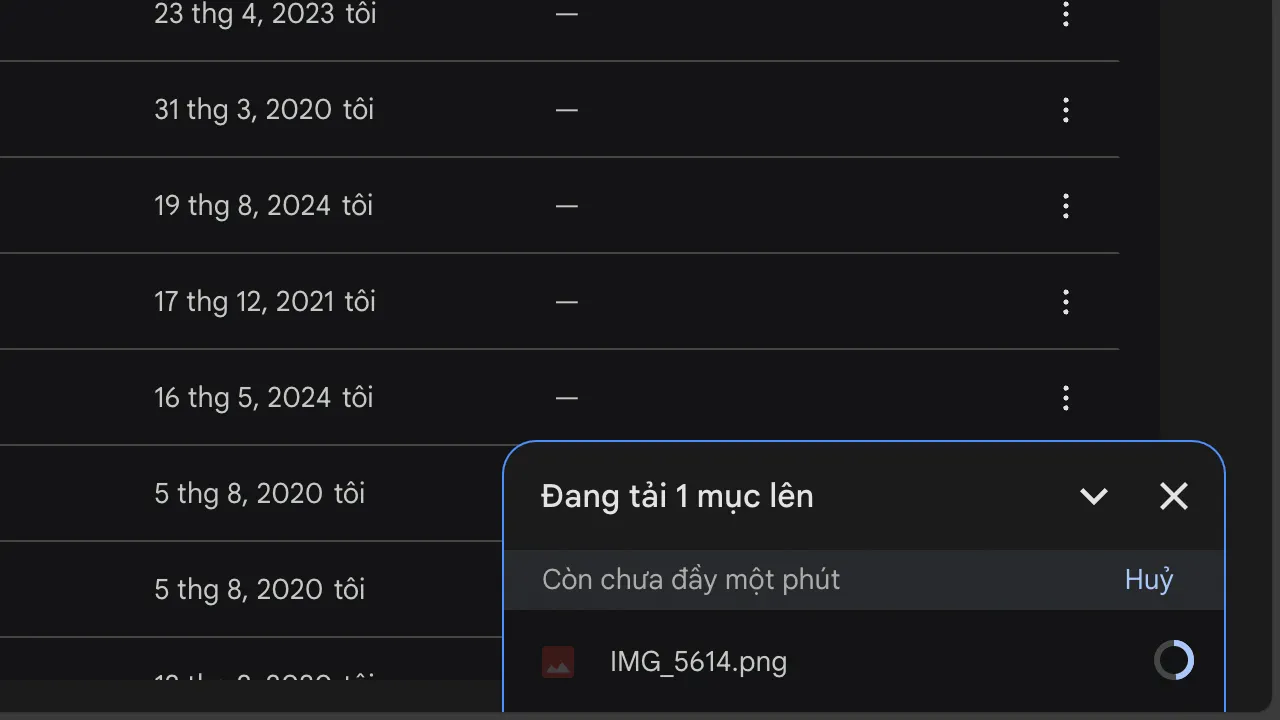 Quá trình tải tệp video lên Google Drive từ máy tính đang hoàn tất