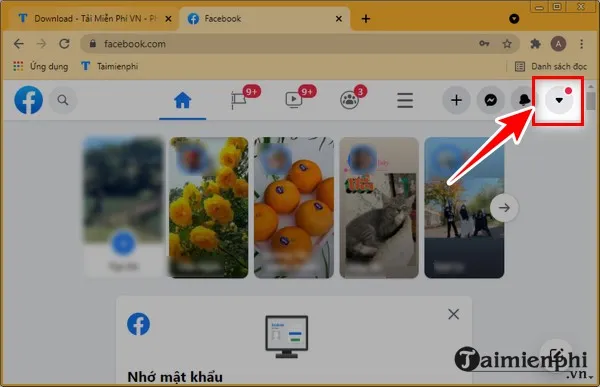 Ảnh minh họa bước nhấn vào biểu tượng 3 dấu gạch ngang trên ứng dụng Facebook di động