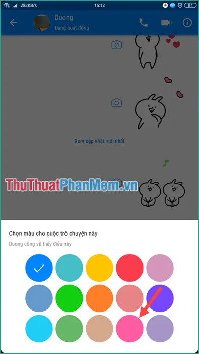 Bảng màu tùy chọn trong Messenger trên điện thoại, minh họa các màu sắc để tùy chỉnh