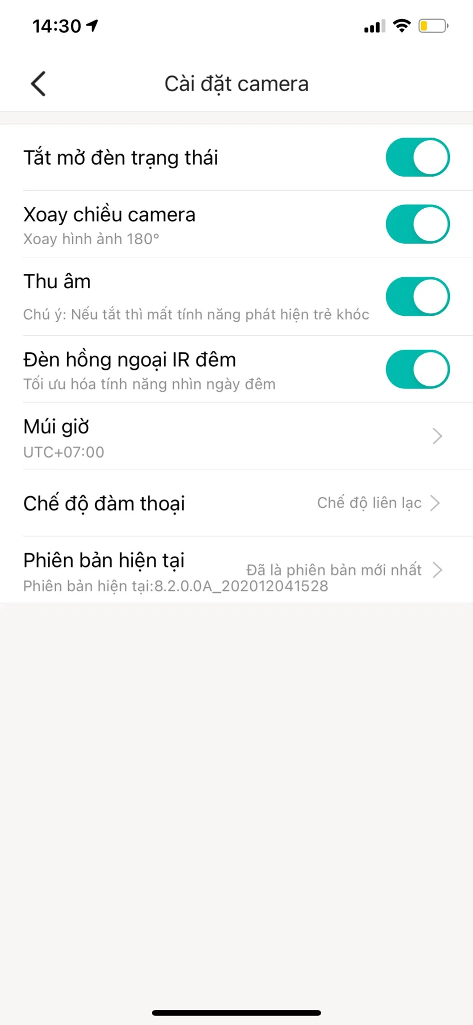 Bật tùy chọn xoay chiều camera khi lắp đặt ngược trần