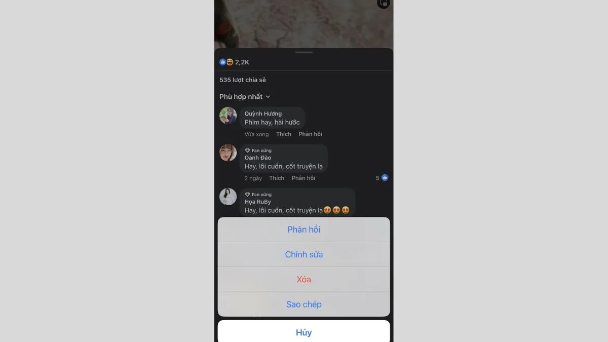 Cách chỉnh sửa bình luận Facebook trên điện thoại bước 1