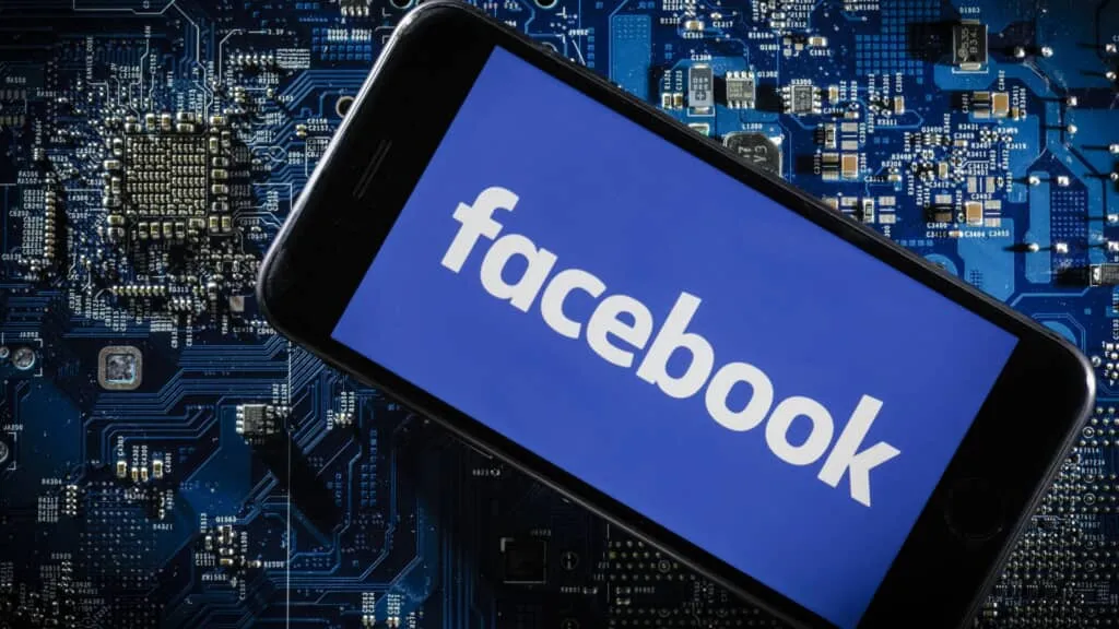 Cách chuyển đổi nhanh chóng giữa các hồ sơ Facebook để quản lý đa tài khoản