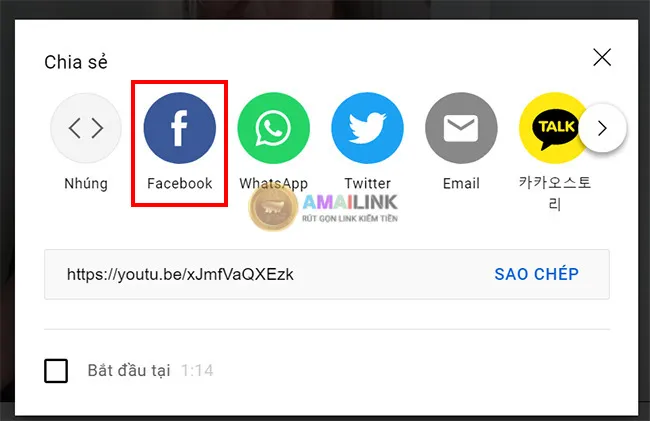 Chọn biểu tượng Facebook từ các tùy chọn chia sẻ trên máy tính.