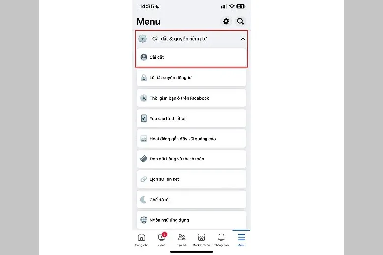 Chọn Cài đặt và Quyền riêng tư để điều chỉnh thông báo
