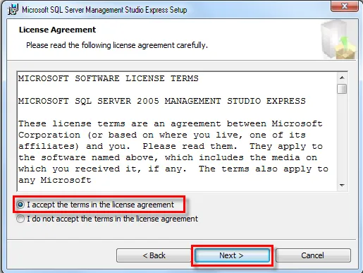 Chọn đồng ý với các điều khoản cấp phép cho SQL Server Management Studio 2005