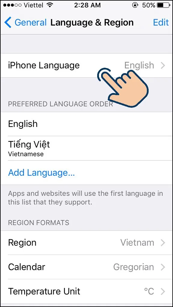 Chọn iPhone Language (Ngôn ngữ của iPhone) trong mục Ngôn ngữ & Vùng