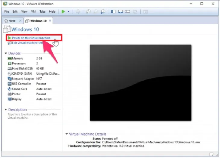 Chọn Power on this virtual machine để khởi động máy ảo và bắt đầu cài đặt Windows