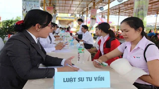 Chuyển thuộc tính password thành text hoặc enable