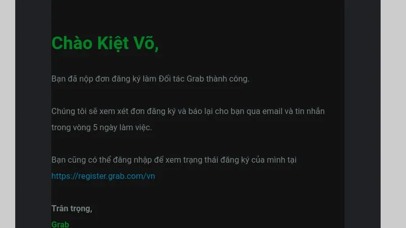 Đợi email thông báo từ Grab về việc xét duyệt hồ sơ và lịch hẹn đến văn phòng để hoàn tất thủ tục đăng ký