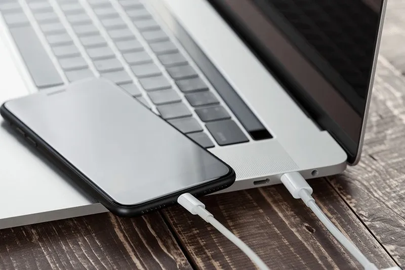 Giải pháp kết nối mạng nhanh chóng cho máy tính bàn qua USB Tethering