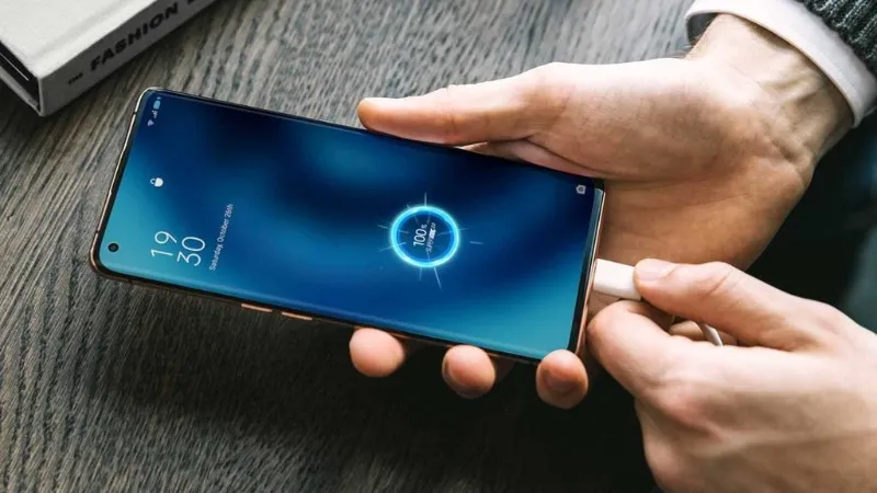 Hình ảnh minh họa biểu tượng sạc nhanh trên điện thoại Samsung