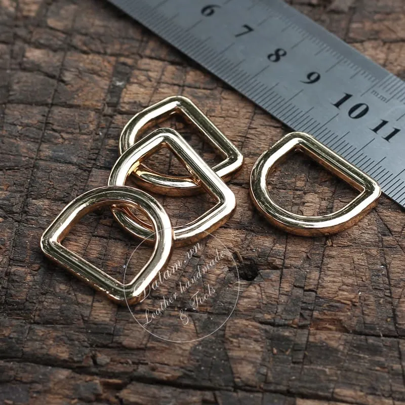 Hướng Dẫn Chi Tiết Cách Cài Quai Dây Móc Chuyên Nghiệp Cho Sản Phẩm Đồ Da