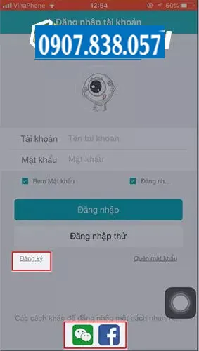 Màn hình đăng nhập và đăng ký tài khoản iCSee sau khi khởi chạy ứng dụng