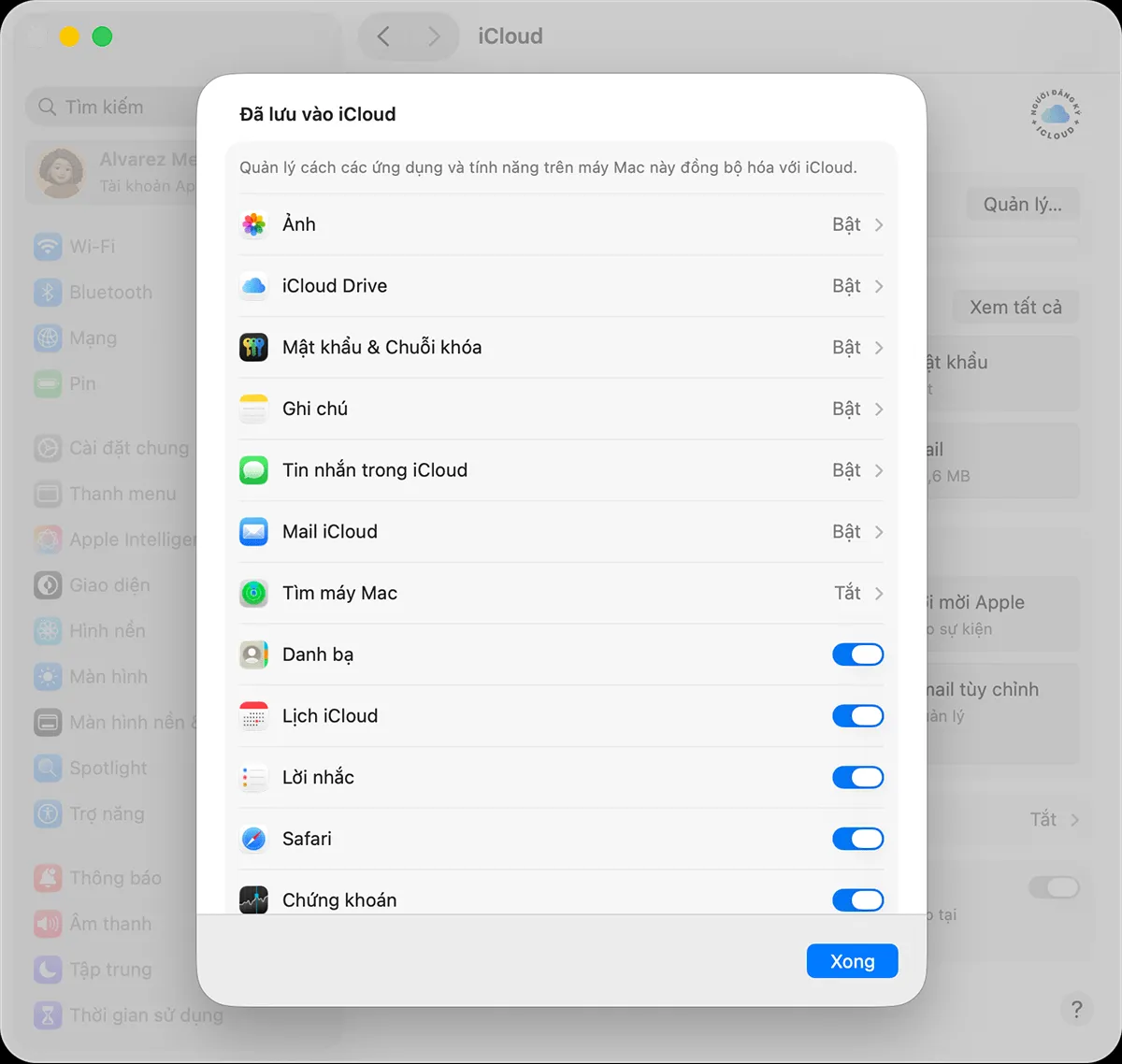 Màn hình macOS hiển thị nút chuyển đổi của ứng dụng Tìm trong danh sách ứng dụng. Người dùng phải bấm vào Bật để kích hoạt Tìm máy Mac.