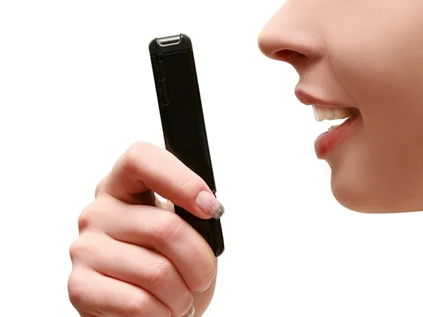 Sử dụng tìm kiếm giọng nói trên Tivi Sony để giải toán hoặc tìm hiểu thông tin online