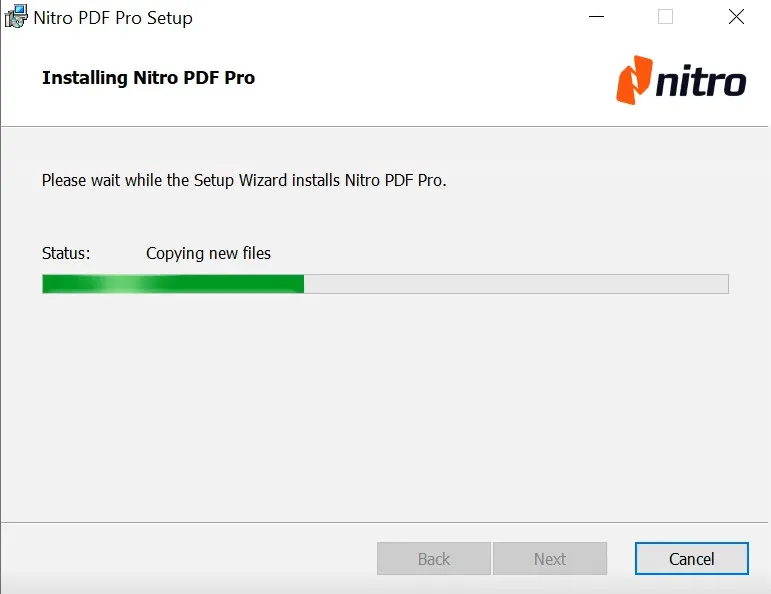 Thanh tiến trình đang chạy, hiển thị trạng thái cài đặt của Nitro Pro đang diễn ra trên hệ thống