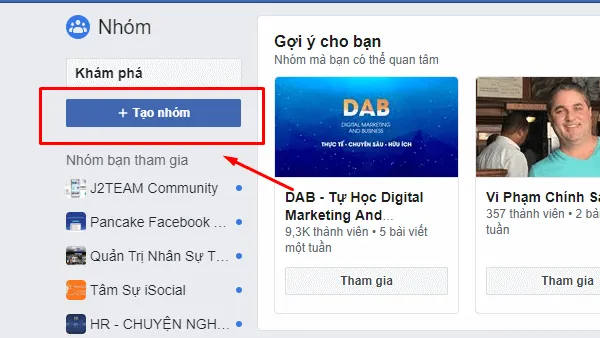 Thao tác click vào ô 'Tạo nhóm' trên thanh menu Facebook