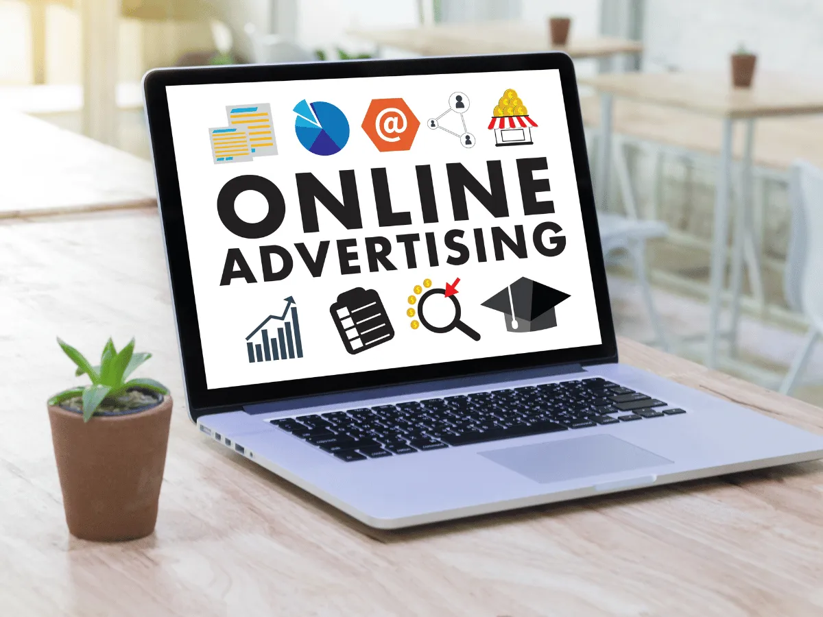 Thực hiện các chiến dịch quảng cáo tăng lượt theo dõi để nhiều người biết đến trang Facebook hơn