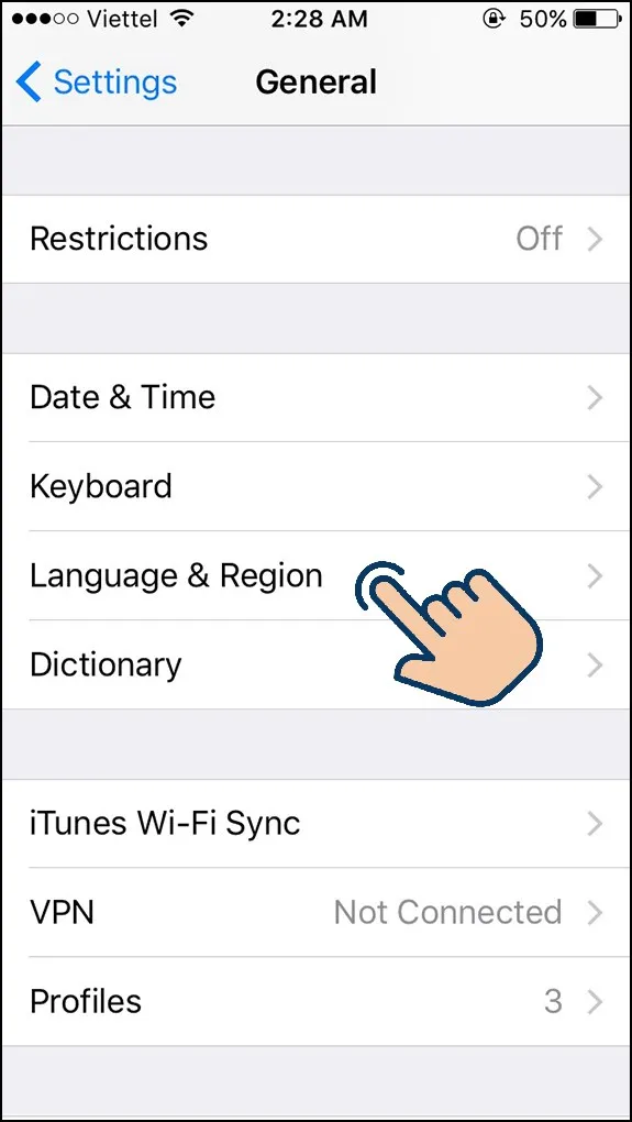 Tiếp theo chọn Language & Region (Ngôn ngữ & Vùng) để quản lý tùy chọn ngôn ngữ