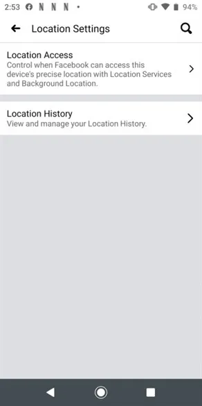 Hình minh họa các bước truy cập Lịch sử Vị trí trên ứng dụng Facebook Android, giúp người dùng biết cách xem định vị trên Facebook