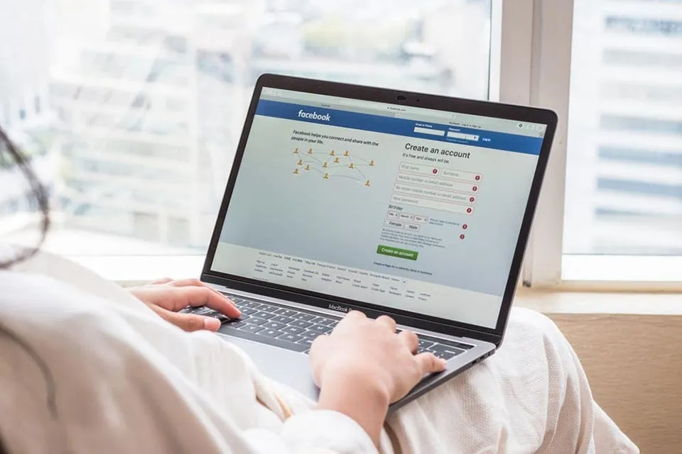 Tầm quan trọng của việc kiểm soát thông tin khi áp dụng cách ẩn bạn chung trên facebook