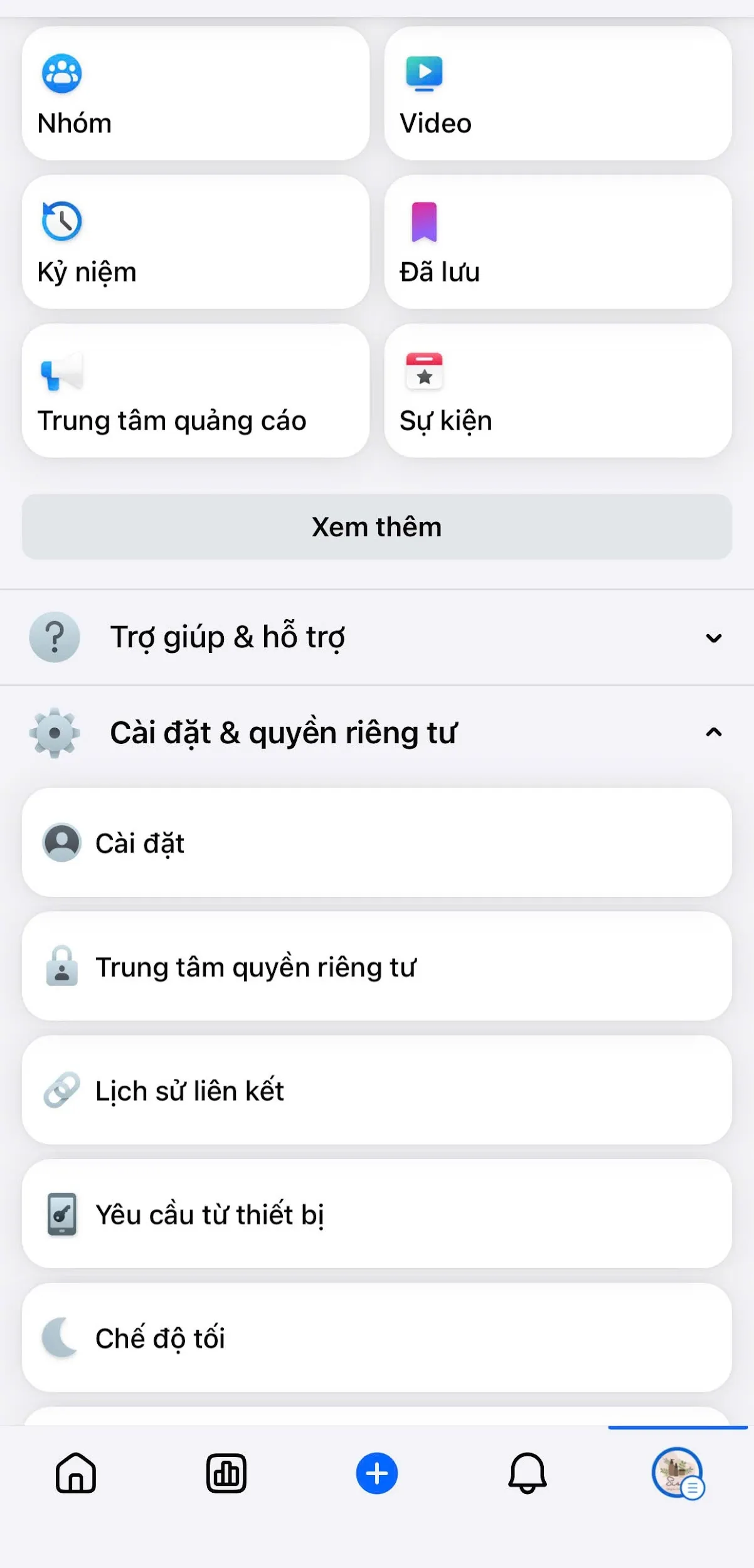 Truy cập vào mục Trang trên ứng dụng di động Facebook