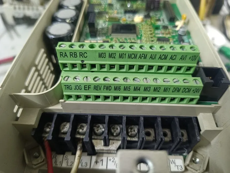 cách cài đặt biến tần delta VFD-B chi tiết cho hiệu suất tối ưu và vận hành ổn định